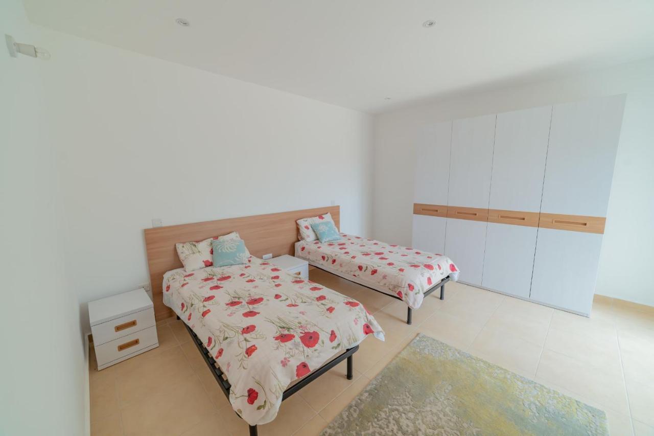 Luxury Seaview & Pool-Hosted By Sweetstay Mellieħa Kültér fotó