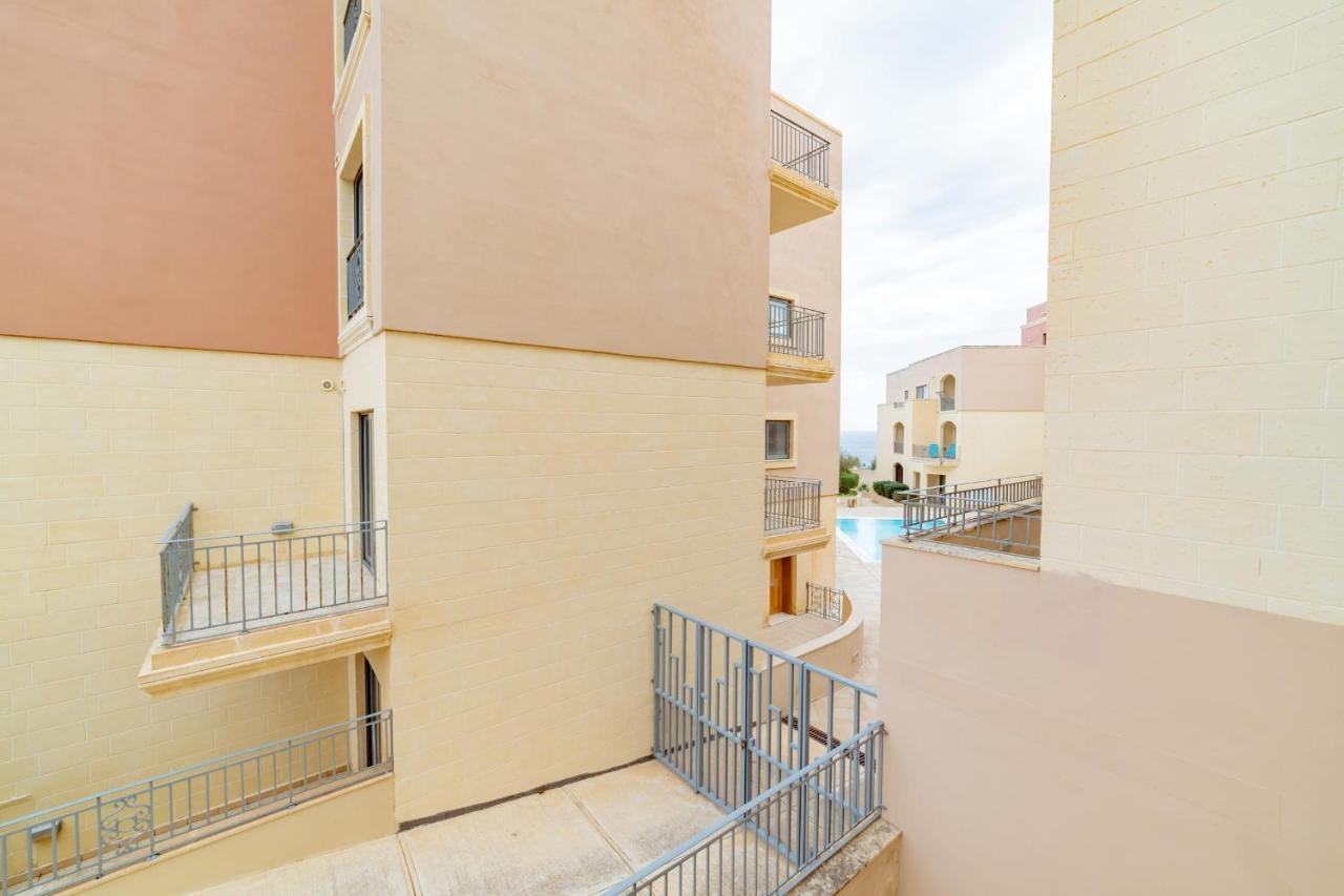 Luxury Seaview & Pool-Hosted By Sweetstay Mellieħa Kültér fotó