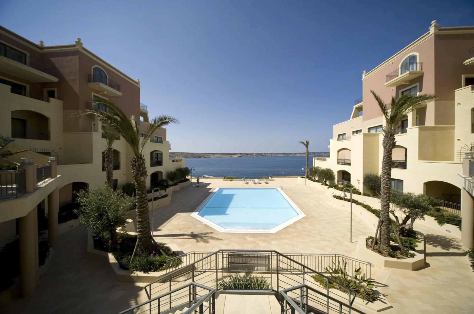 Luxury Seaview & Pool-Hosted By Sweetstay Mellieħa Kültér fotó